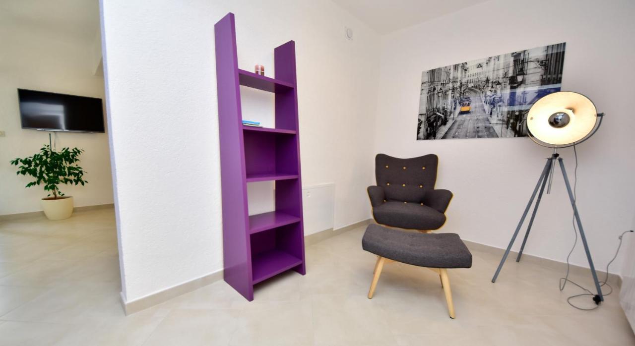 In Olive Garden Apartment Starigrad Paklenica Exterior photo